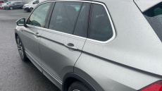 Volkswagen Tiguan 2.0 TDi 150 R-Line 5dr DSG Diesel Estate